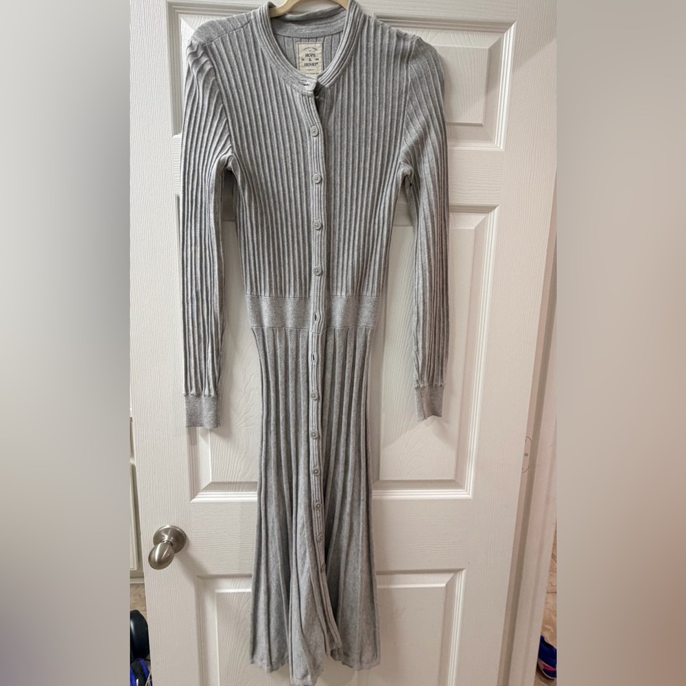 Elegant Gray Long Sleeve Ribbed Dress